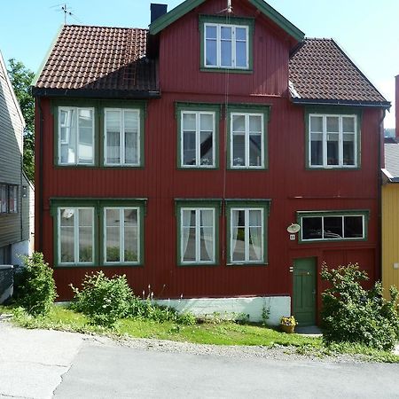 Red Old House Tromso Apartment Cameră foto